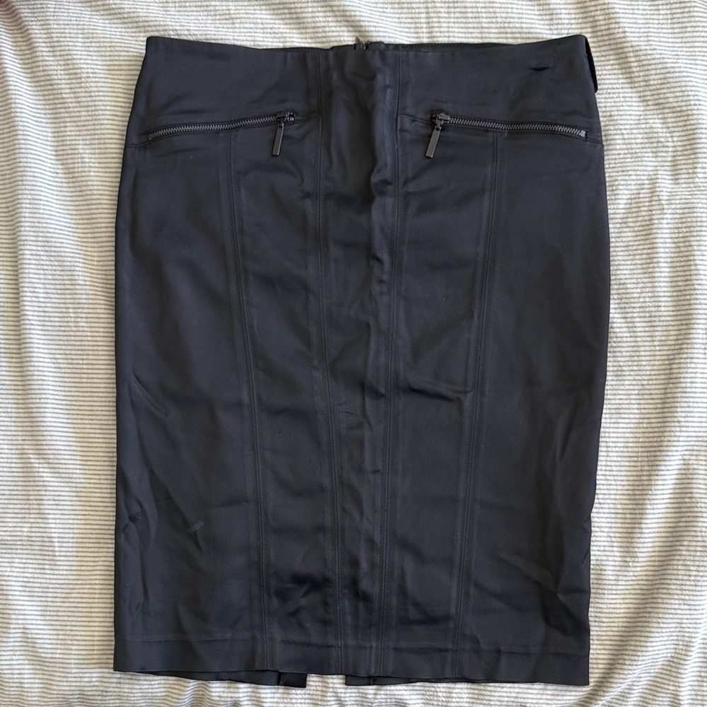 Chic Black Pencil Skirt with Zipper Details